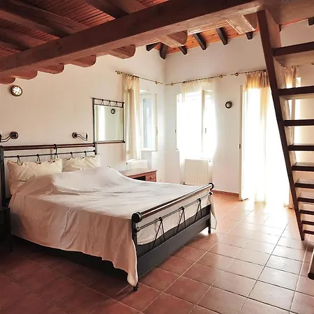 بيت للعطل Orestis Mansion *