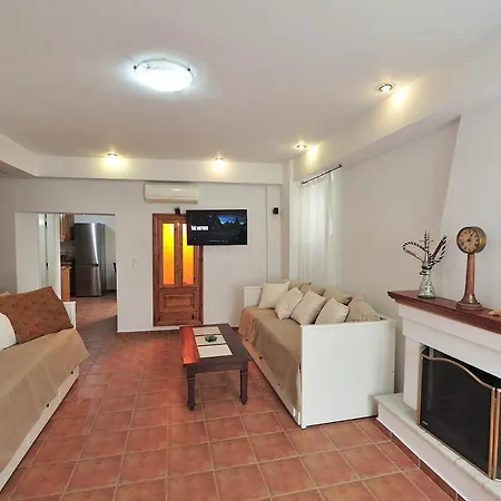 بيت للعطل Orestis Mansion *