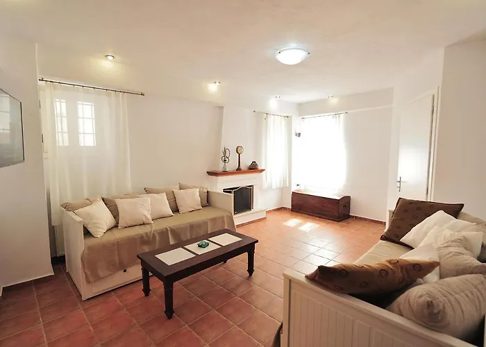 Orestis Mansion بيت للعطل *